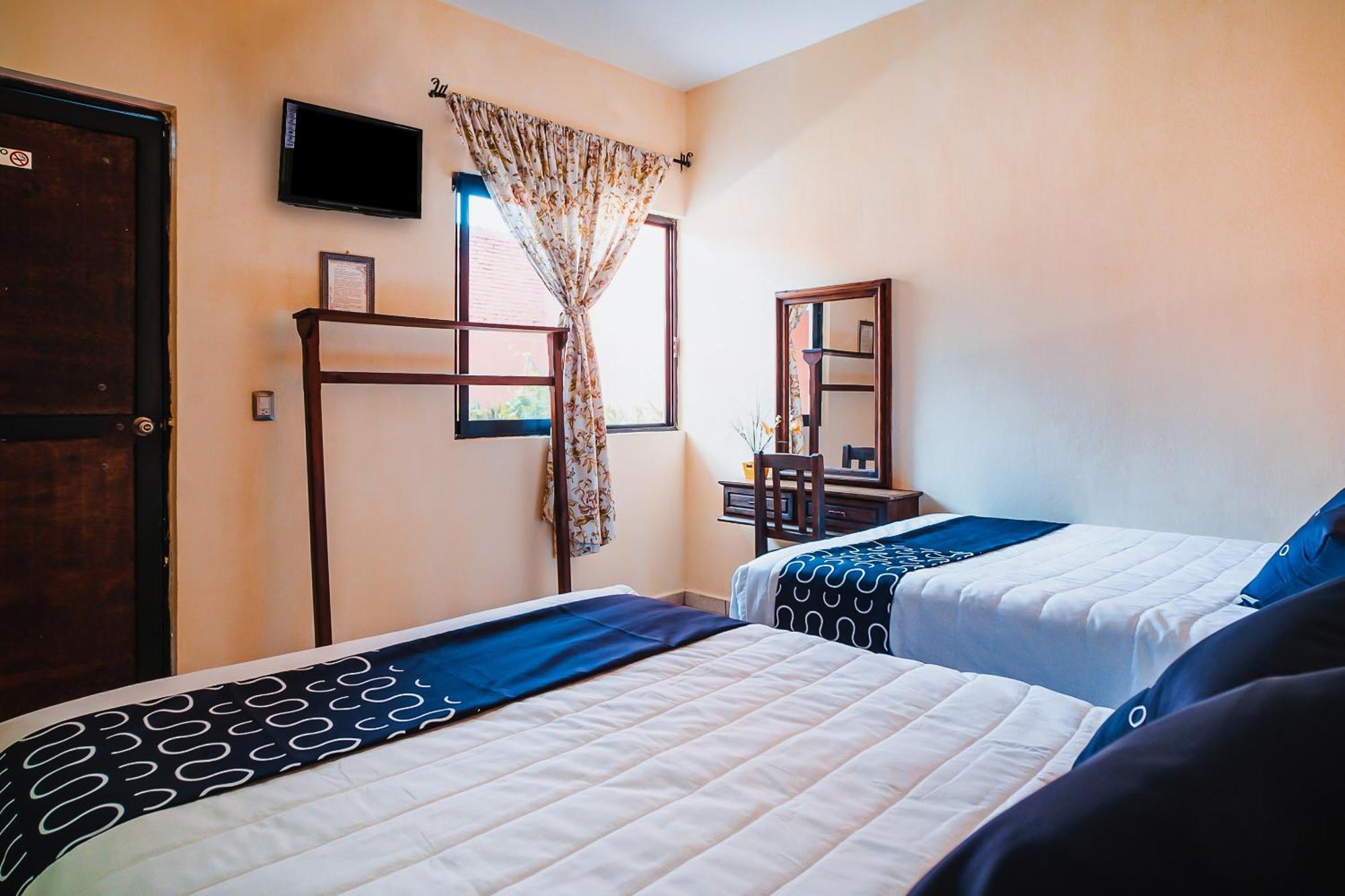 Capital O Hotel Aurora, Tuxtla Gutiérrez エクステリア 写真